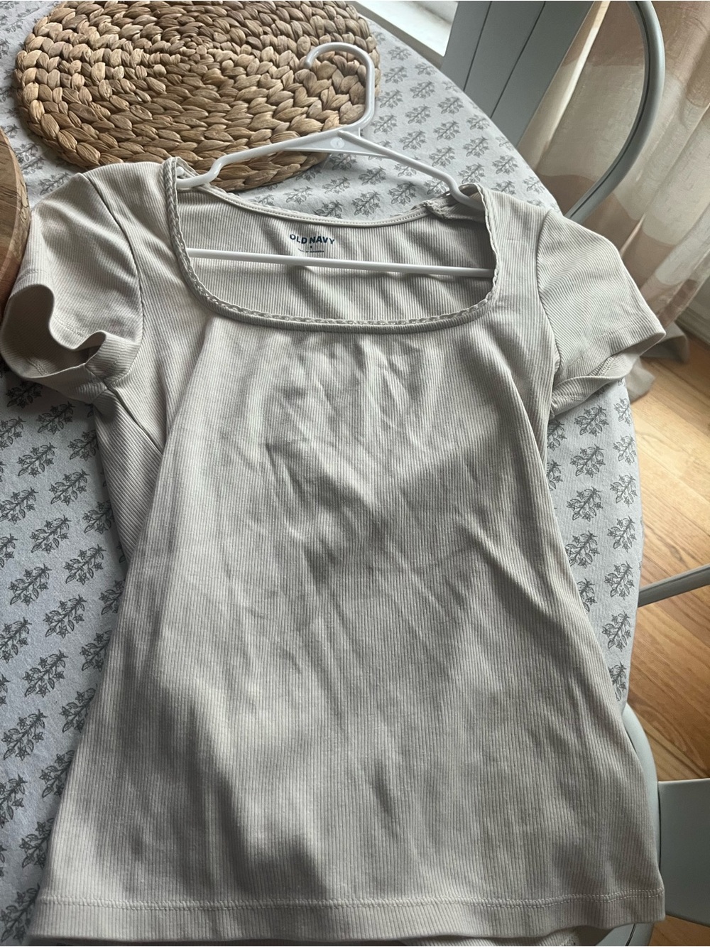 Old Navy Women's Light Cream Ribbed Square Neck Tee